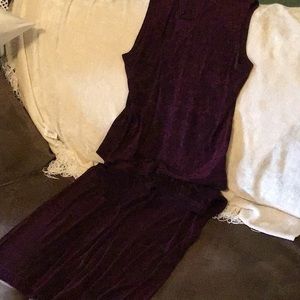Weekenders 2pc burgundy slinky outfit